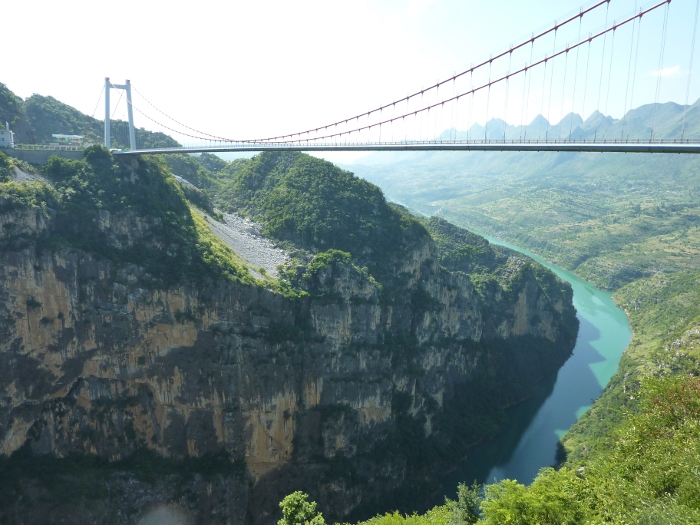 Beipanjiang Bridge il ponte più alto del mondo è in Cina 